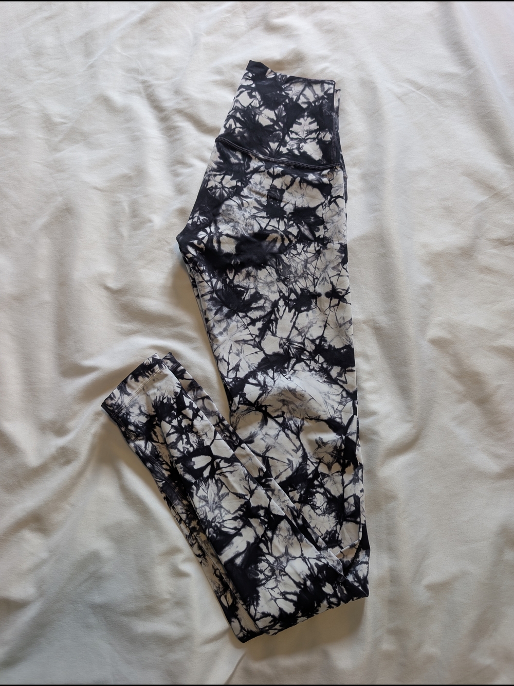 Lululemon Wunder Under Size 4 Shibori Marble Tie Dye leggings